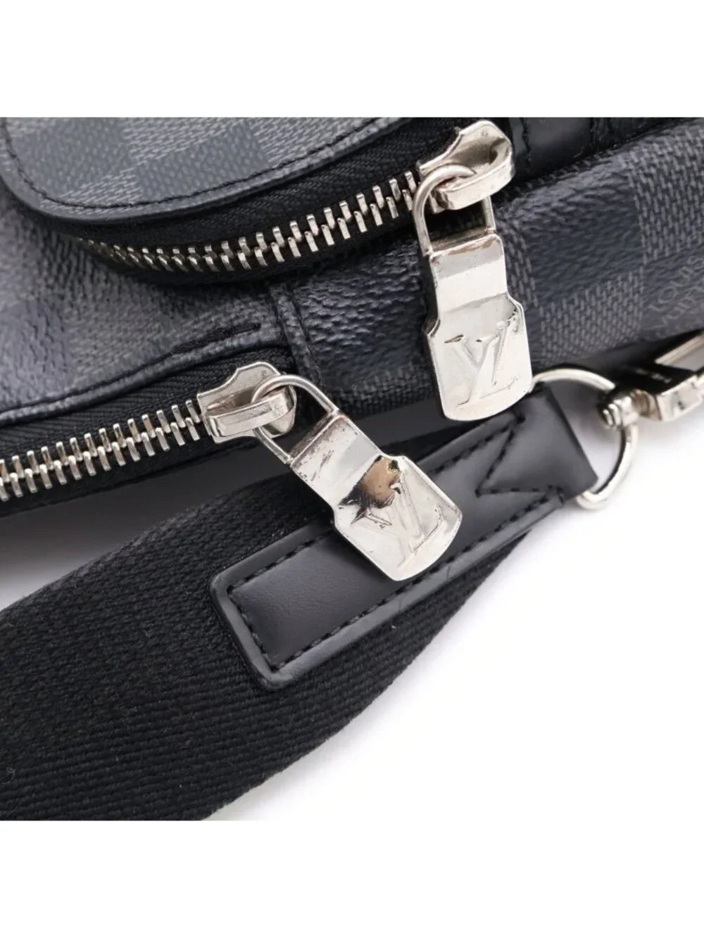 Louis Vuitton Damier Graphite New Sling Bag Leather Black